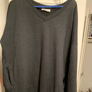 Long sleeve v-neck sweatshirt
